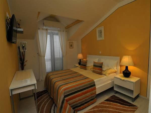 Hotel Haus Am Meer cavtat Buitenkant foto